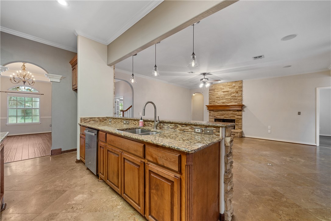 5609 Leicester Dr Property Photo 14
