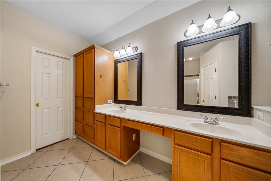 5609 Leicester Dr Property Photo 21