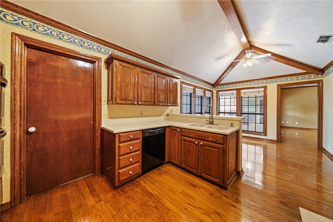 5305 Hunt Circ Property Photo 14