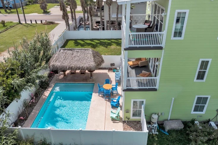 614 Banyan Beach Dr Property Photo 3