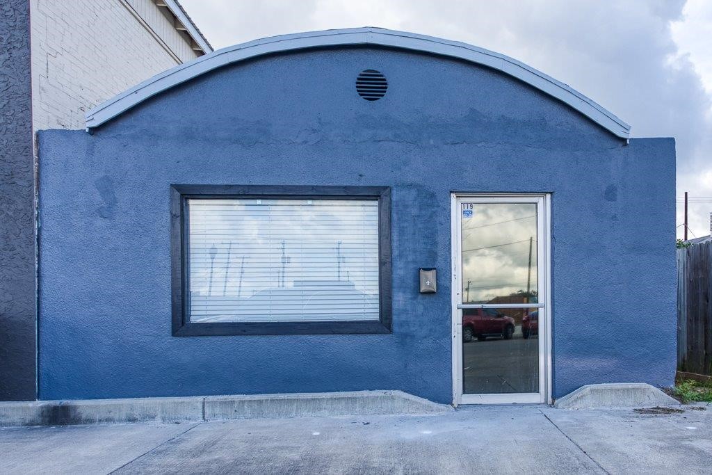 119 S Rachal Property Photo 1