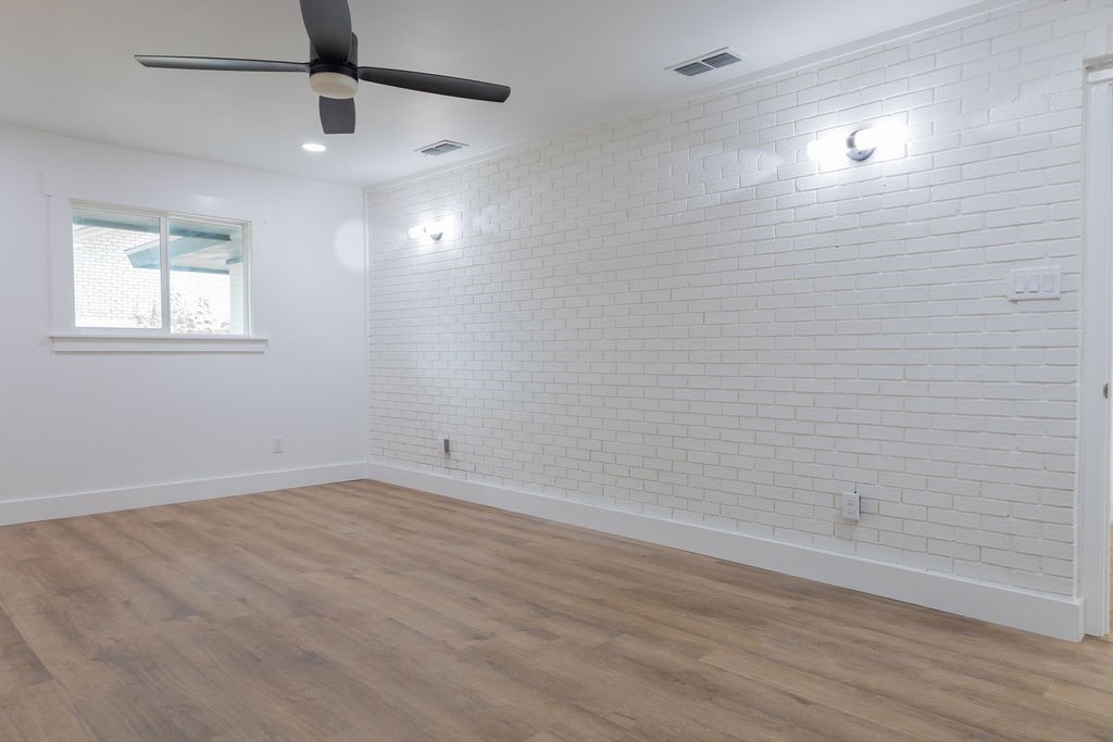 1101 Lillian St Property Photo 21
