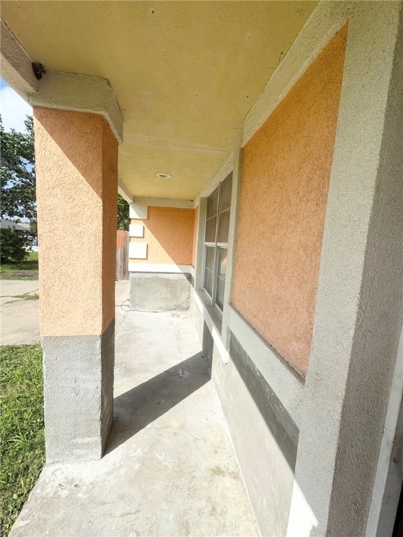 2461 Fogg Ave Property Photo 2