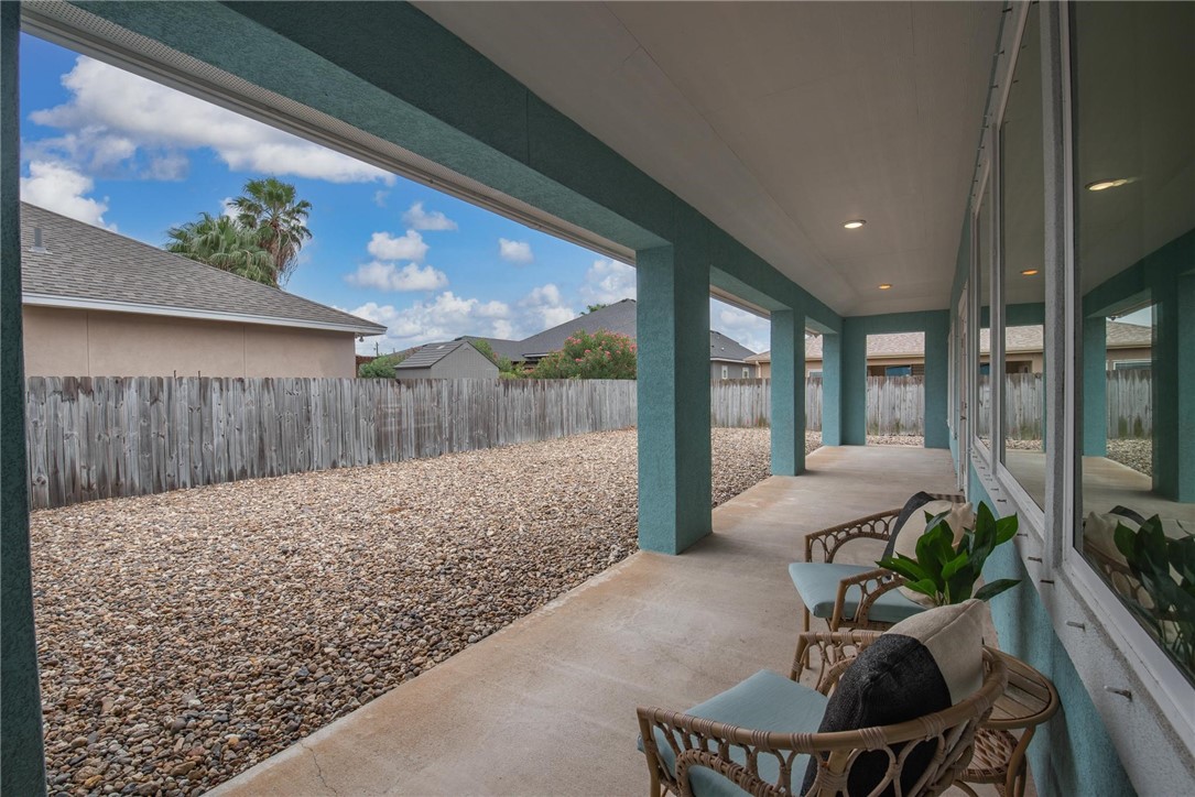 14013 Hawksnest Bay Dr Property Photo 32