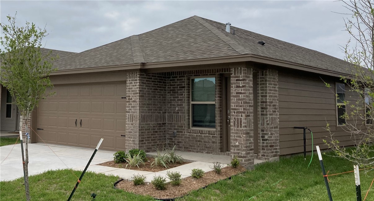 7526 Breese Dr Property Photo 1