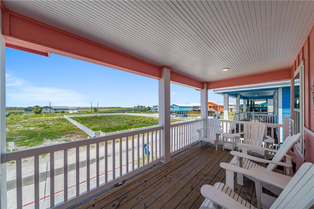 131 Redfish Property Photo 4