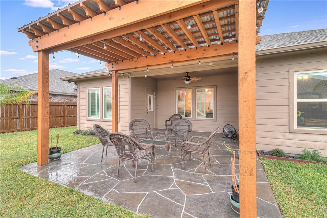 7938 Fort Griffen Dr Property Photo 9