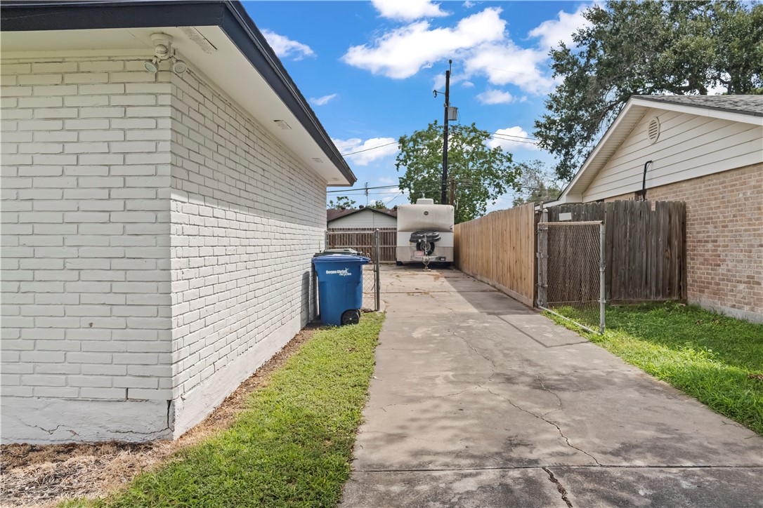 3614 Capri Dr Property Photo 24
