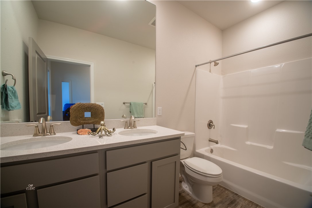 7905 Rancho Vista Blvd W Property Photo 28