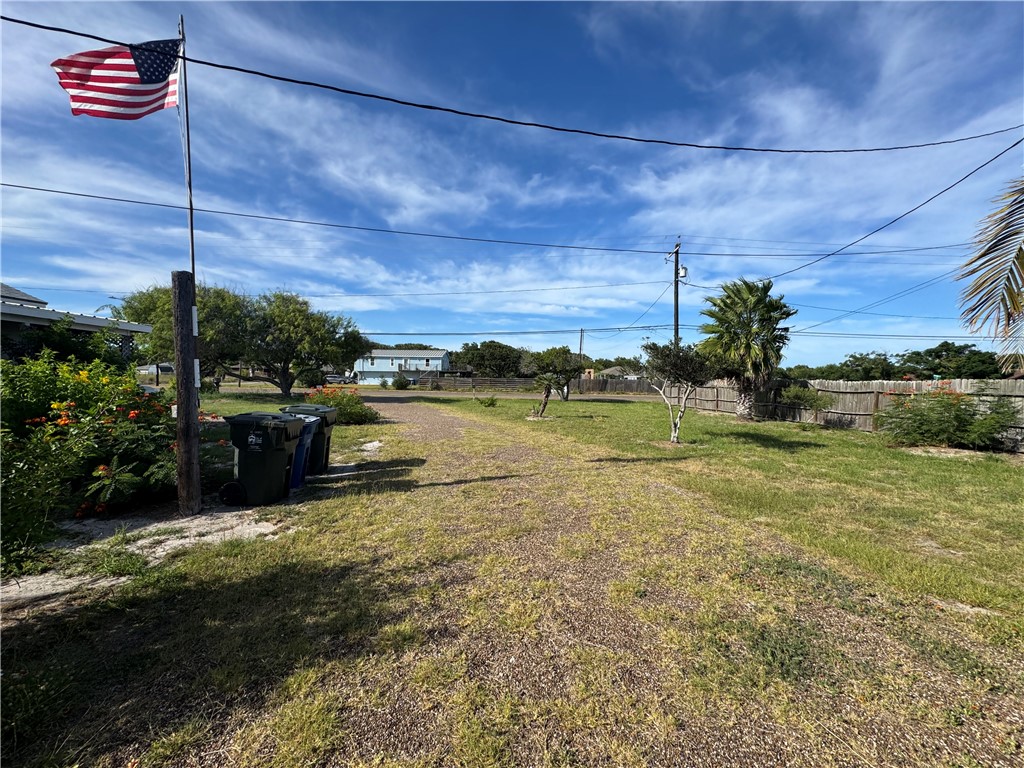 349 Yorktown Blvd Property Photo 15
