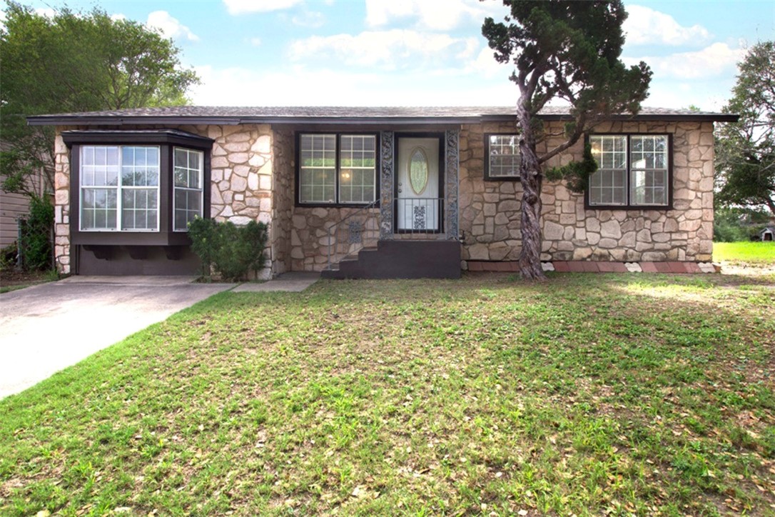 1230 Dona Property Photo 1