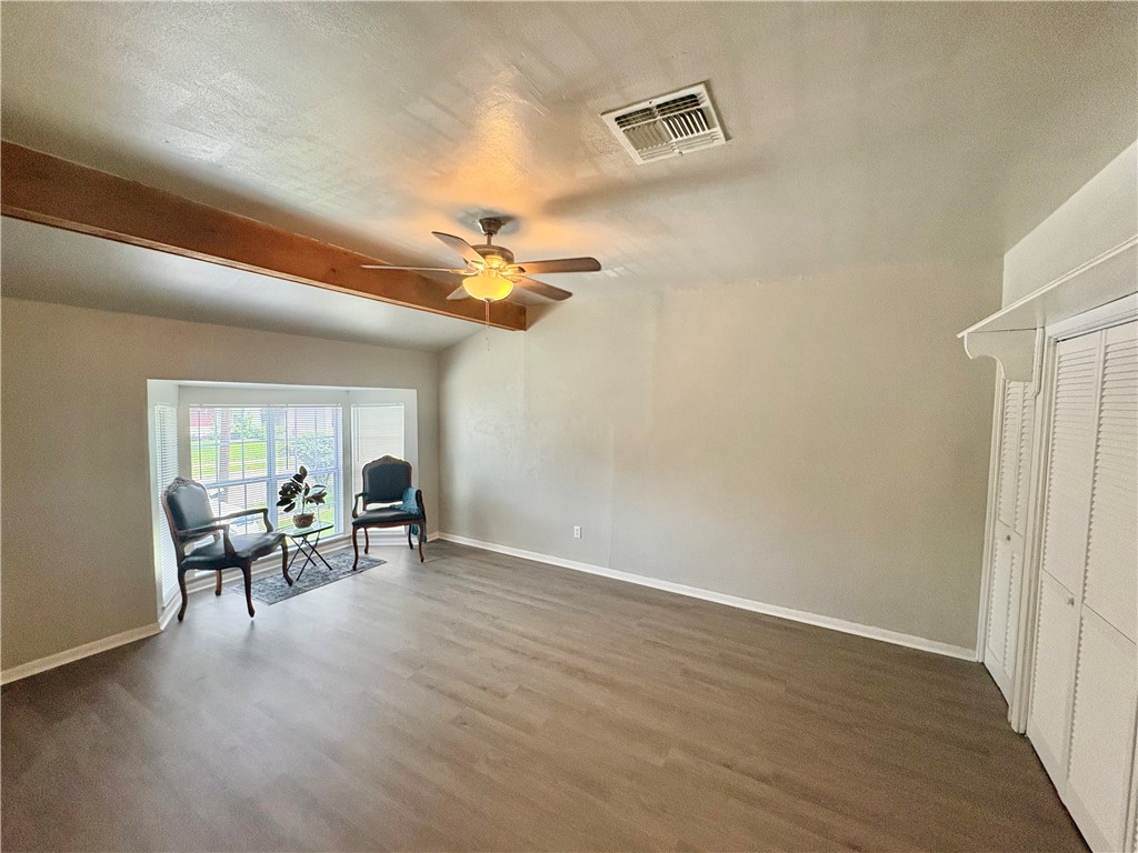 1230 Dona Property Photo 7