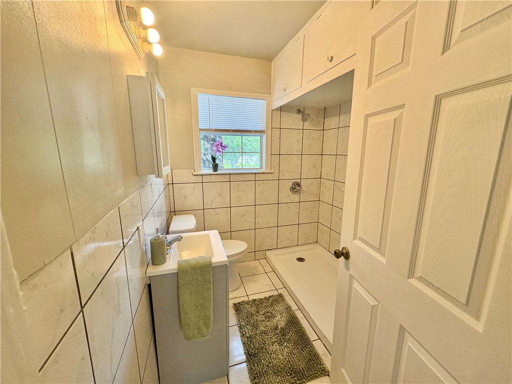 1230 Dona Property Photo 13
