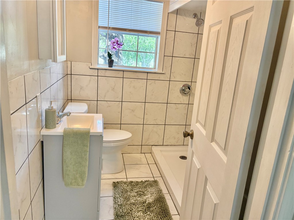 1230 Dona Property Photo 14