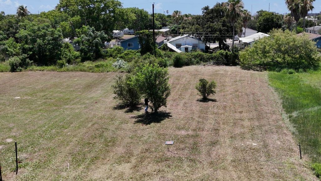 945 Mcdonald St Property Photo 5