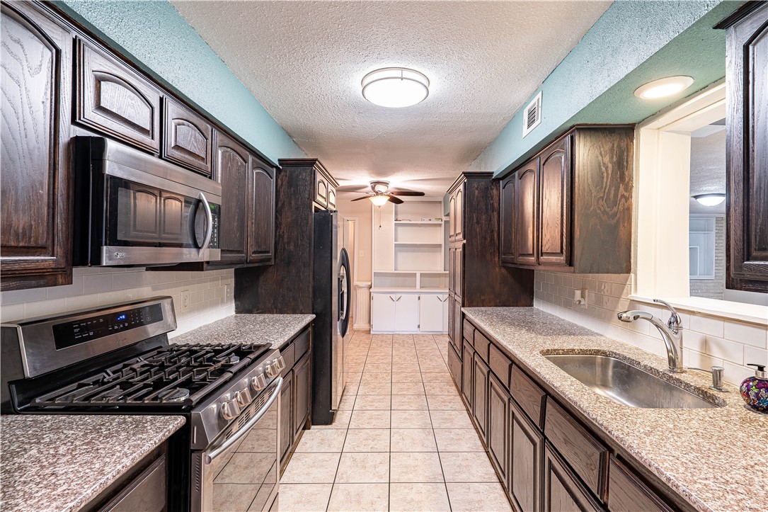 5905 Norvel Dr Property Photo 27
