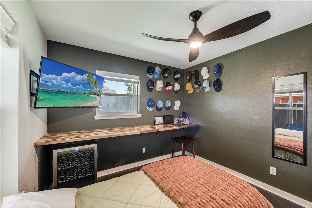 502 Corpus Christi Channel Property Photo 7