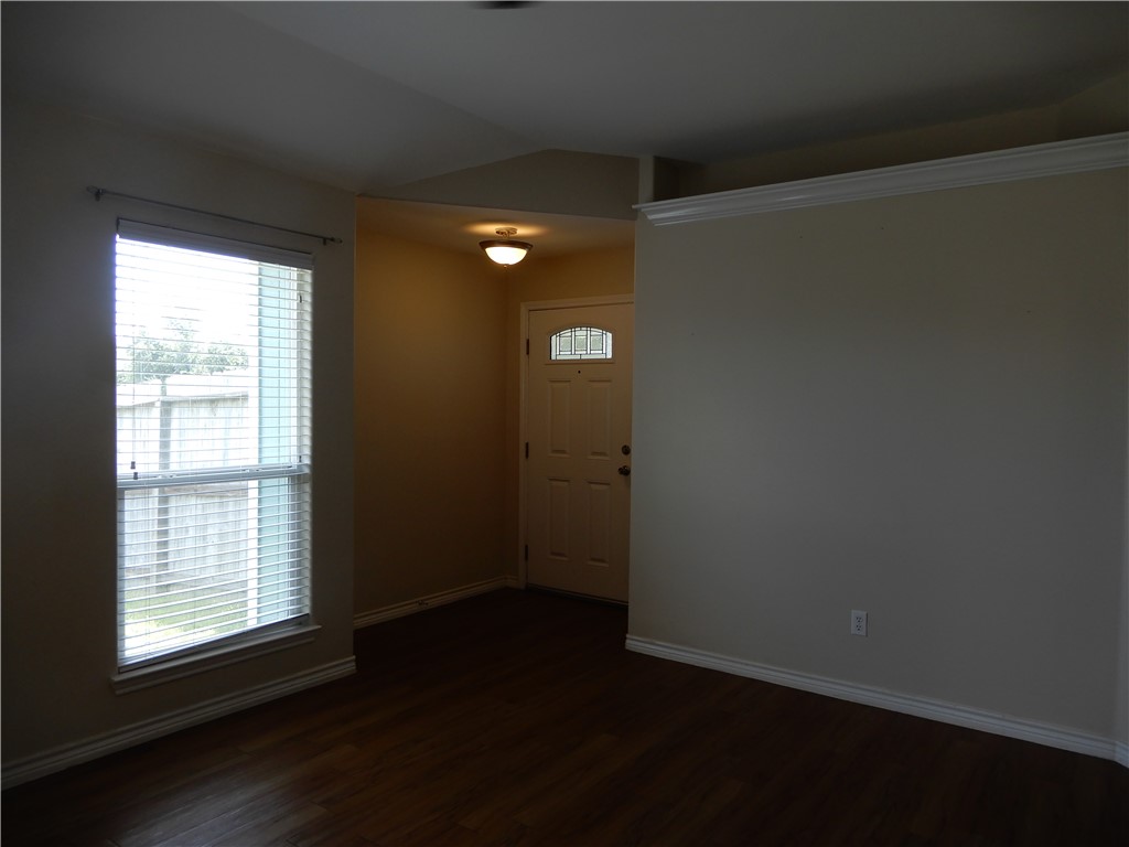 2301 Blue Star Dr Property Photo 2