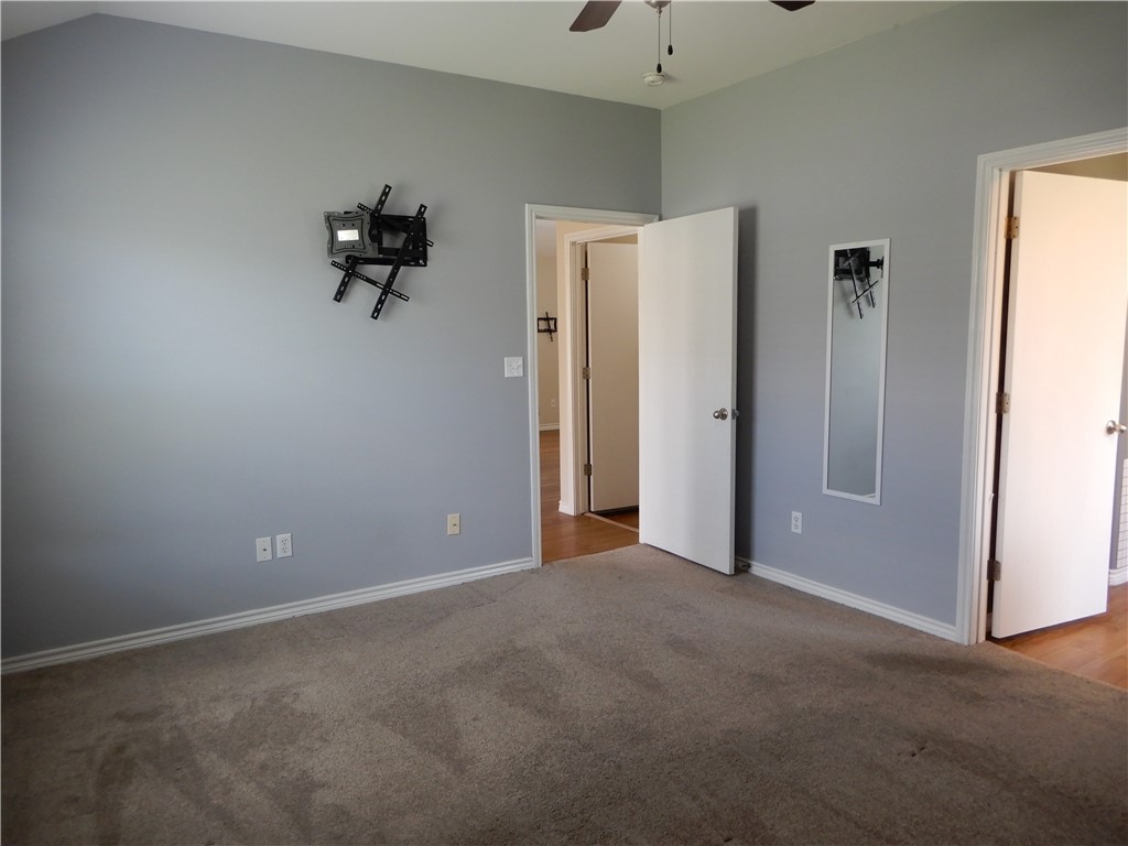 2301 Blue Star Dr Property Photo 18