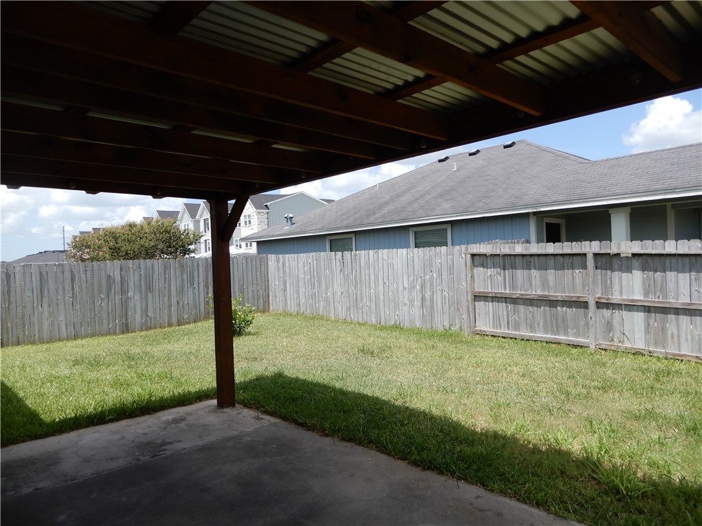 2301 Blue Star Dr Property Photo 22