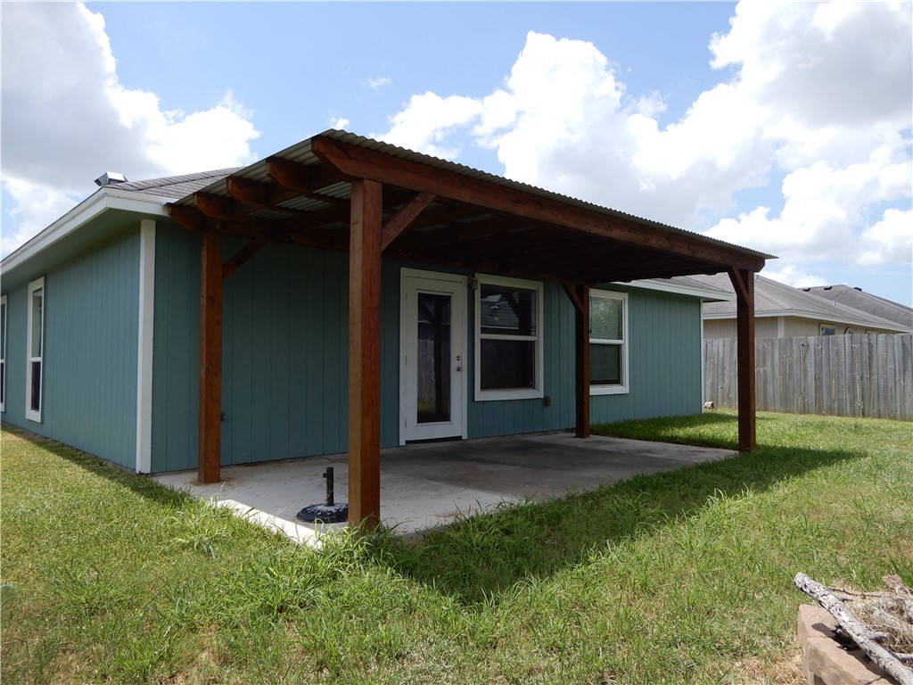 2301 Blue Star Dr Property Photo 23