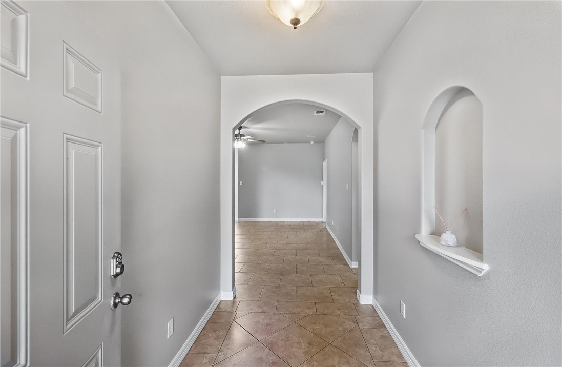 4376 Summer Wind Dr Property Photo 6