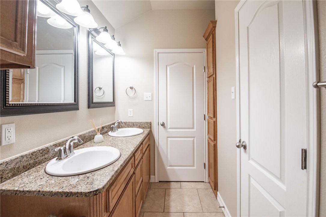 4376 Summer Wind Dr Property Photo 24