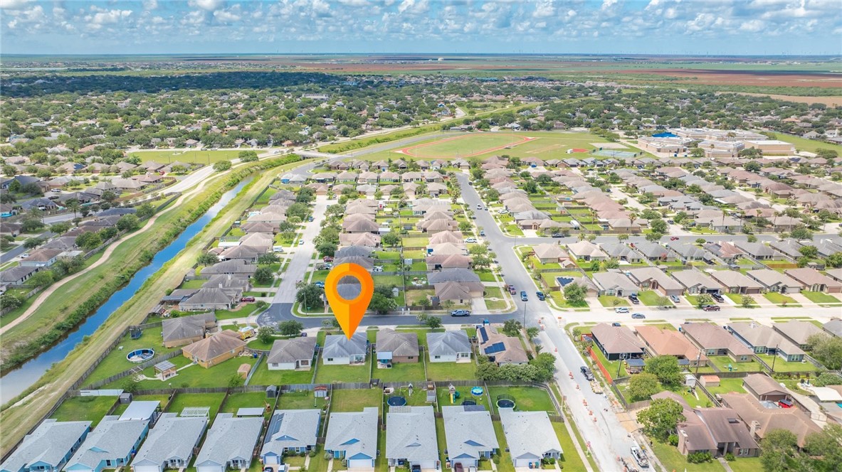 4384 Summer Wind Dr Property Photo 2