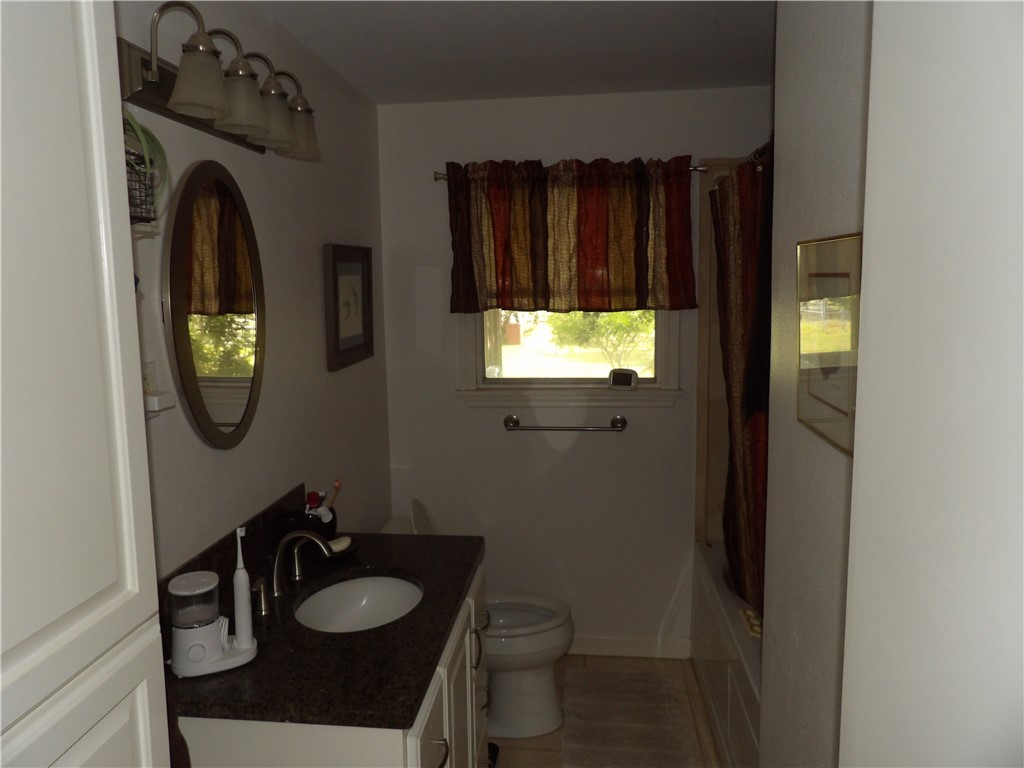 170 Barker Property Photo 9