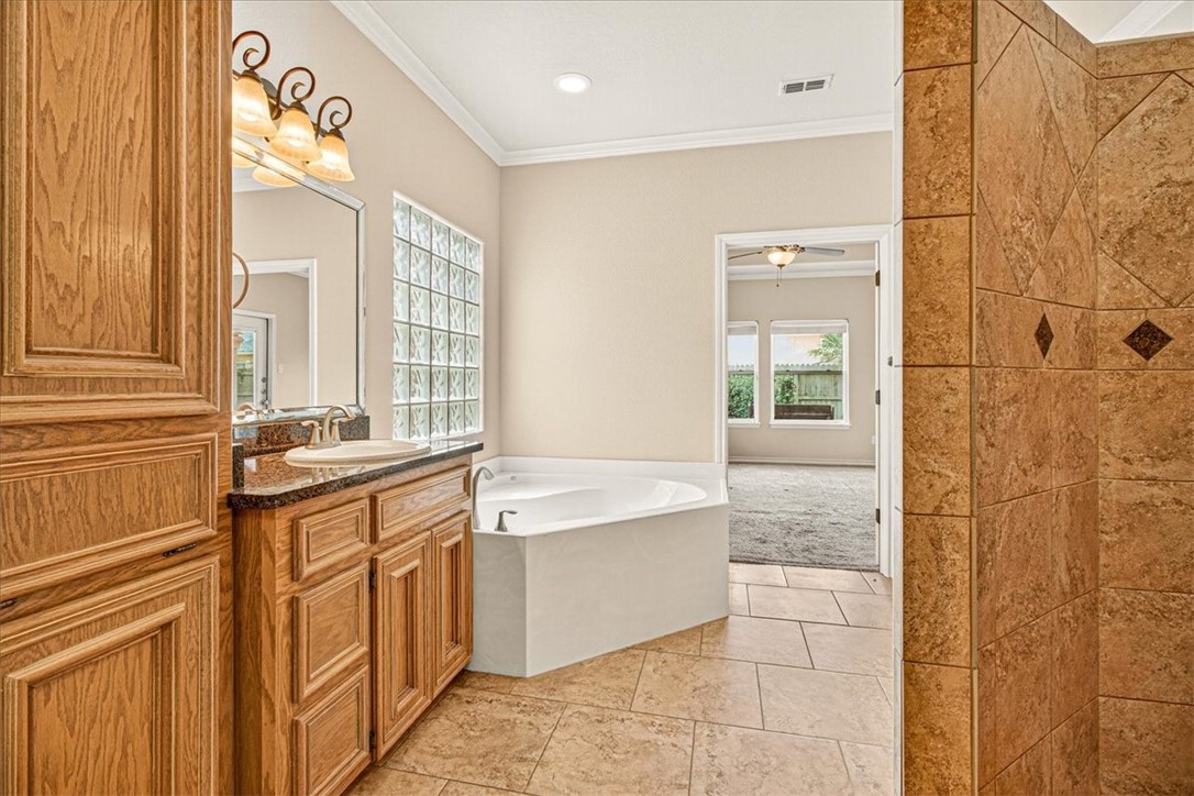 13809 Hawksnest Bay Dr Property Photo 22