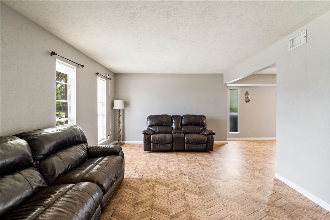 5110 Cascade Dr Property Photo 4