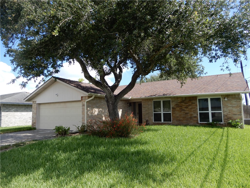 7330 New Brunswick Dr Property Photo 1