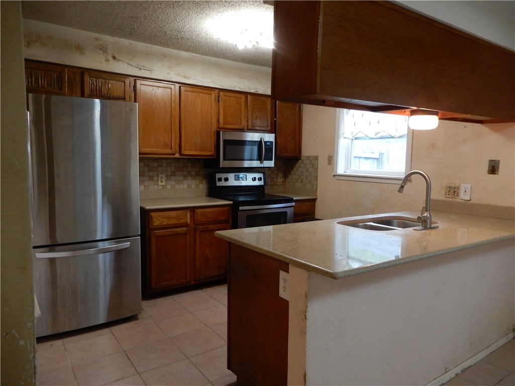 7330 New Brunswick Dr Property Photo 5