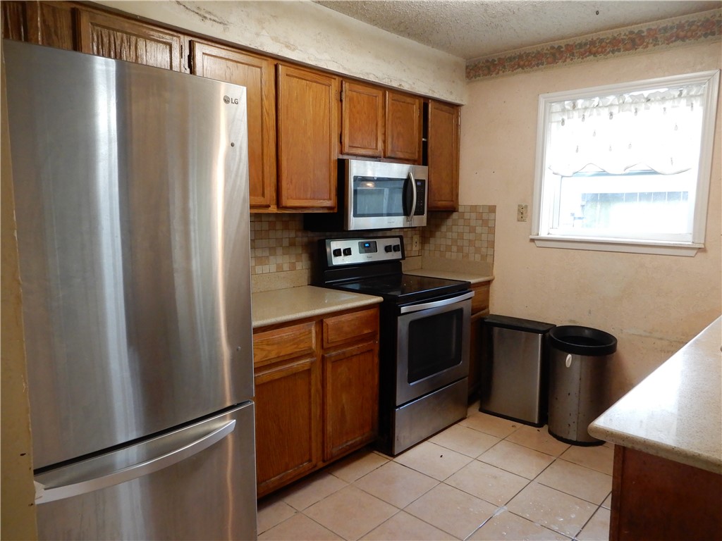 7330 New Brunswick Dr Property Photo 6
