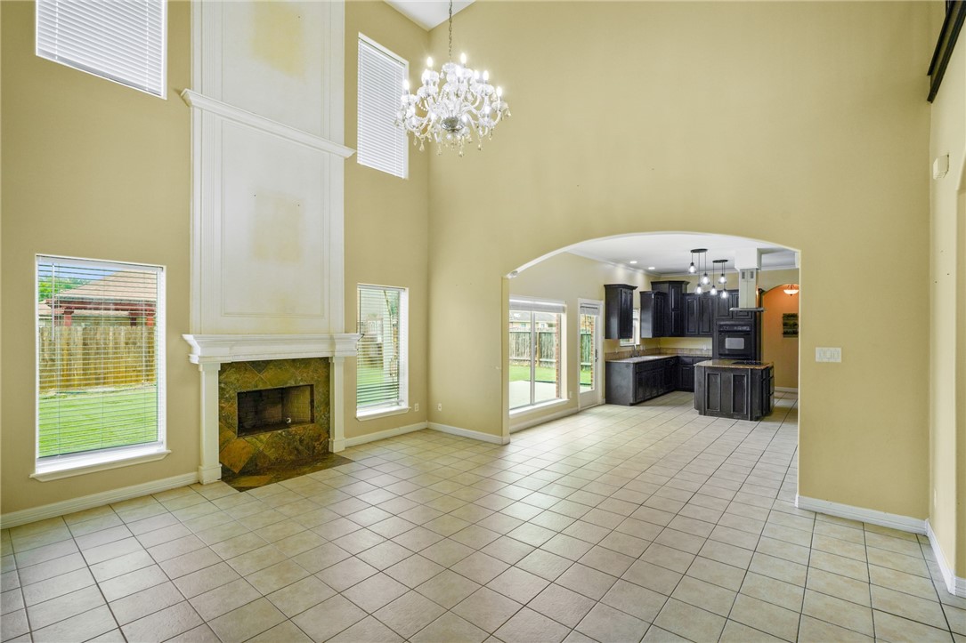 7445 Lake Micala Dr Property Photo 8