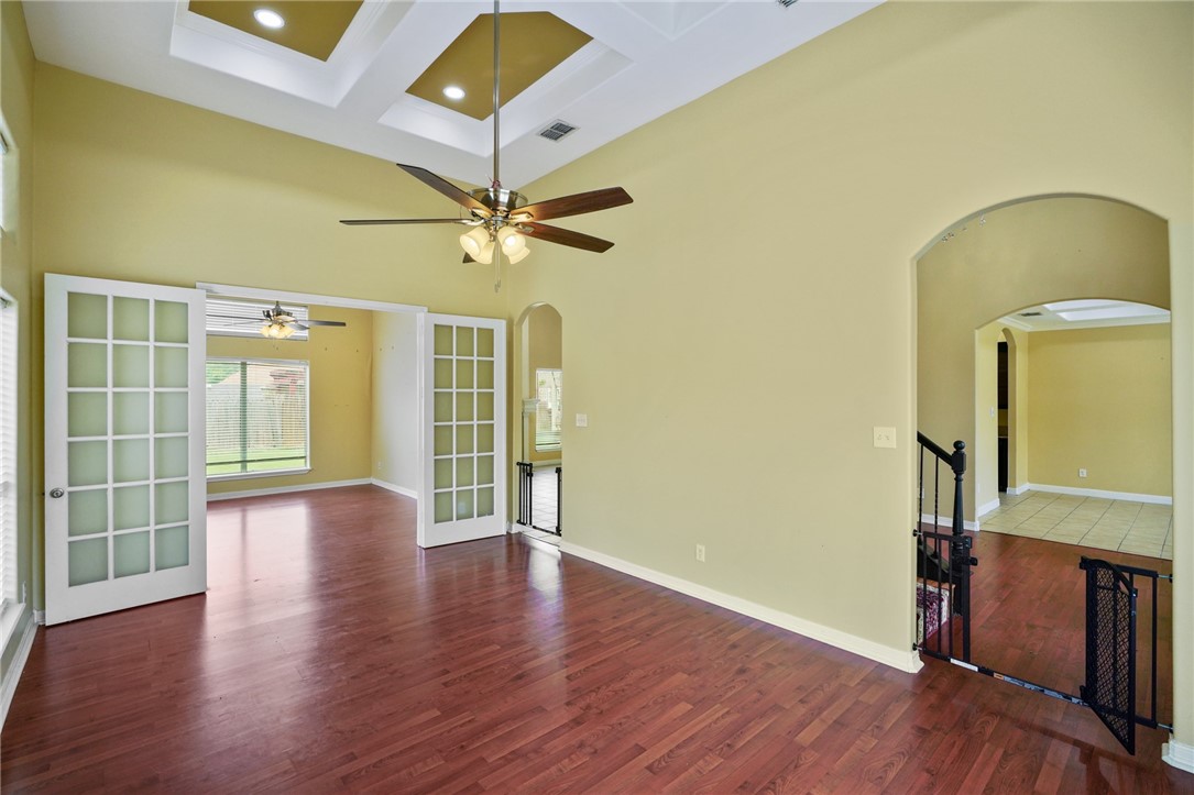 7445 Lake Micala Dr Property Photo 11