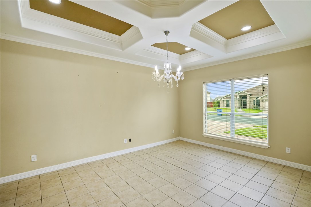 7445 Lake Micala Dr Property Photo 16