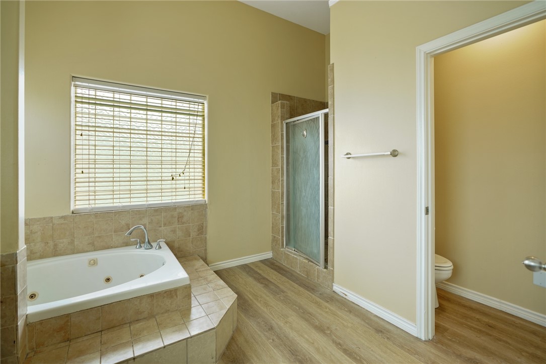 7445 Lake Micala Dr Property Photo 29