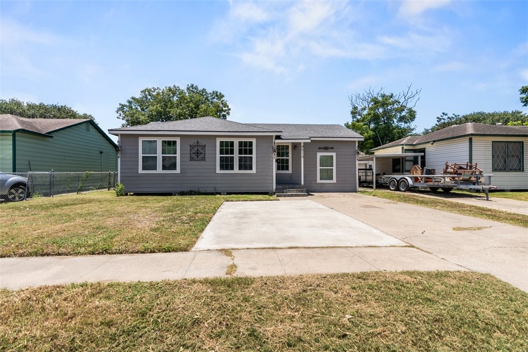 4513 Green Grove Dr Property Photo 2