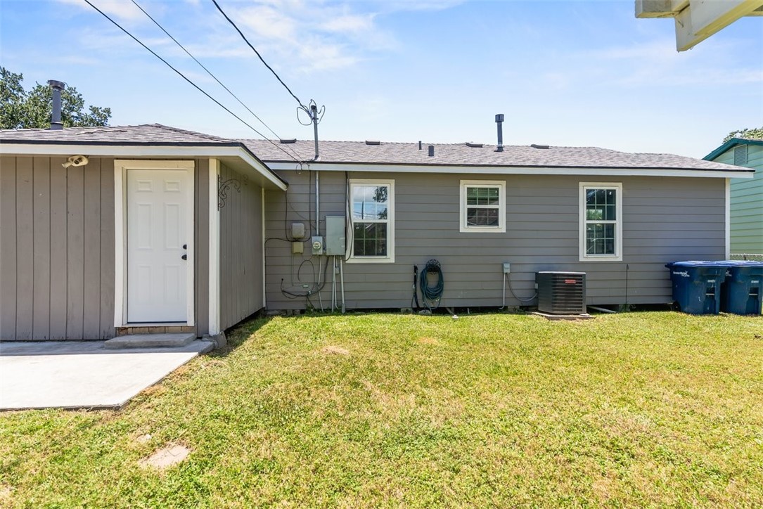 4513 Green Grove Dr Property Photo 16