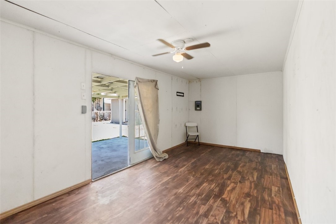 4513 Green Grove Dr Property Photo 18