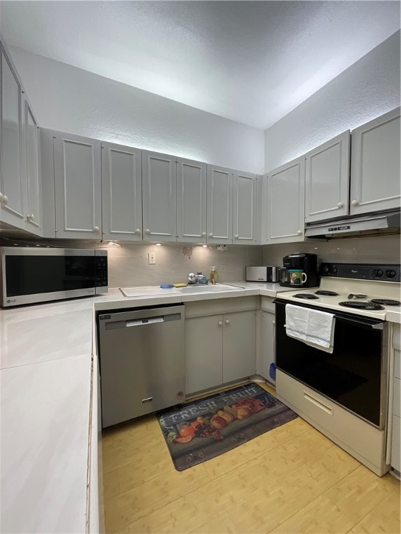 4600 Ocean Dr 208 Property Photo 6