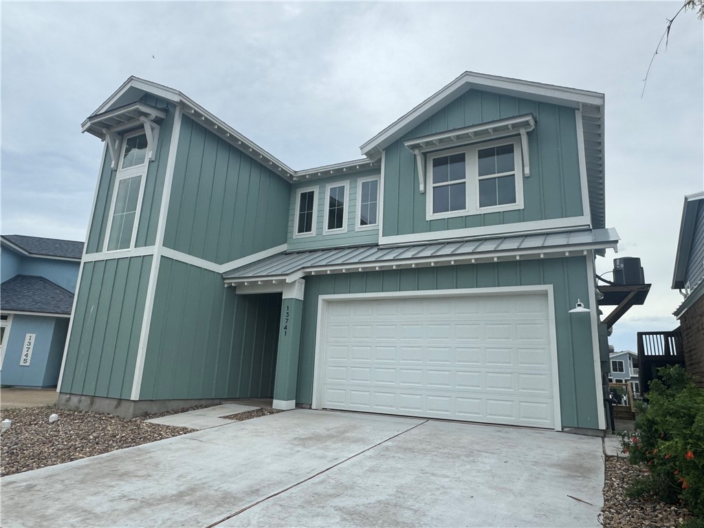 13741 Tajamar St Property Photo 2