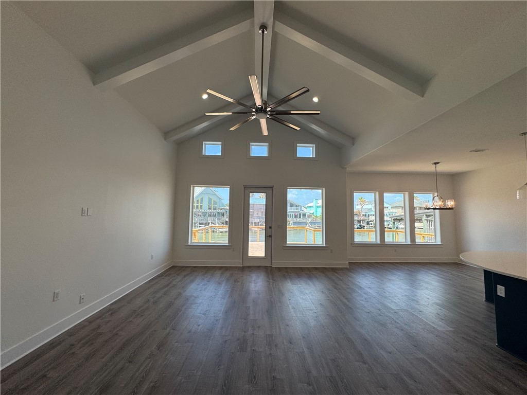 13741 Tajamar St Property Photo 9