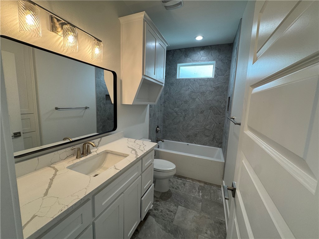 13741 Tajamar St Property Photo 24