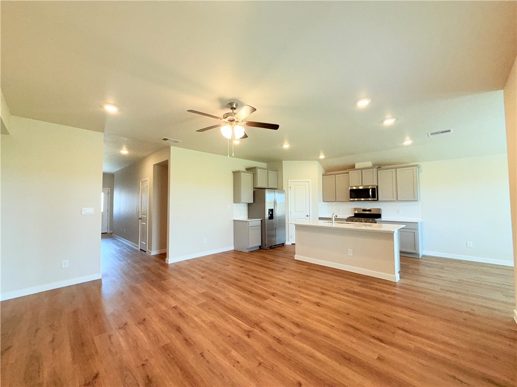 1116 Zeus Property Photo 2