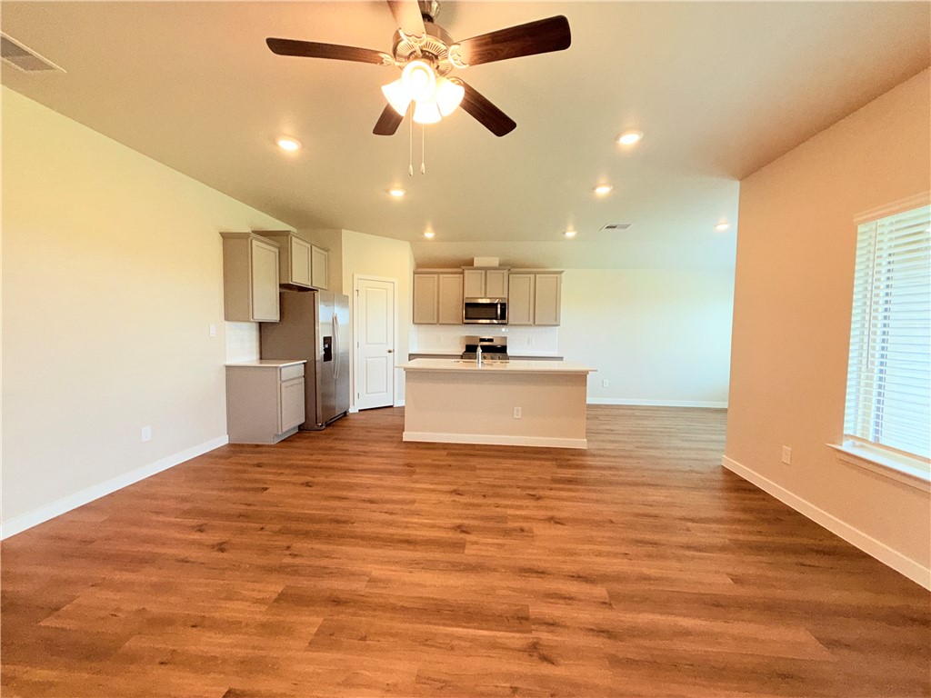 1116 Zeus Property Photo 5