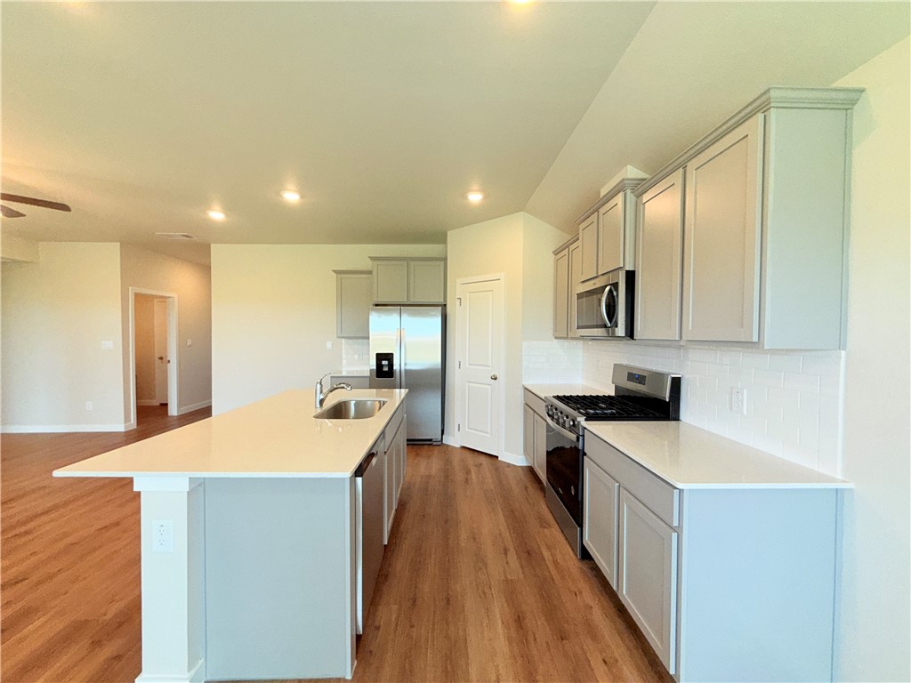 1116 Zeus Property Photo 8