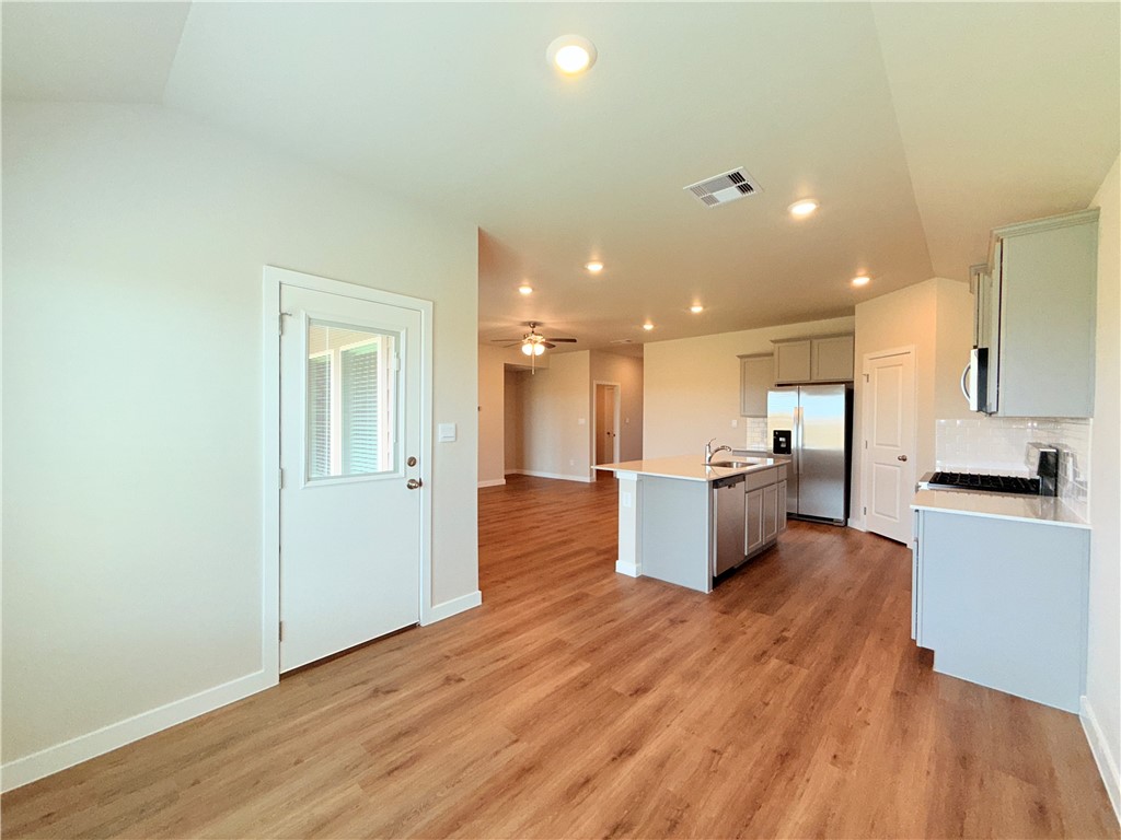 1116 Zeus Property Photo 11