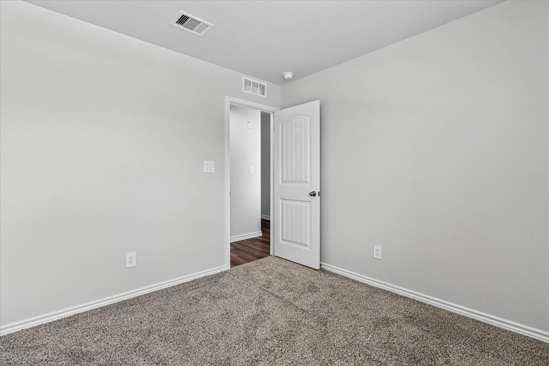 1234 Thames Chase Dr Property Photo 23